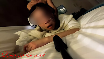 Eine Kpop-Star In Ihrem Hotelzimmer Ficken - Pov Teens