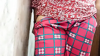 18-Year-Old Indian Girl Enjoys Softcore