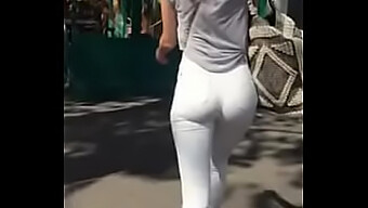 Nice Ass In Public: Outdoor Voyeurism