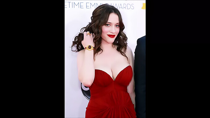 Regardez Kat Dennings Montrer Ses Gros Seins Et Se Masturber