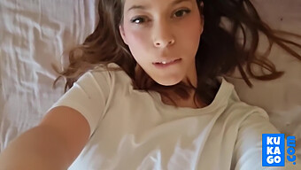 Latina Amateur De 18 Ans Montre Ses Courbes Dans Une Vidéo Pov