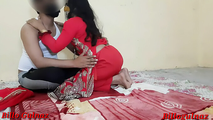 วัยรุ่น Desi ที่มีก้นใหญ่ (18+) เย็ดกับน้องชายของเขาในวิดีโอโป๊ฮาร์ดคอร์