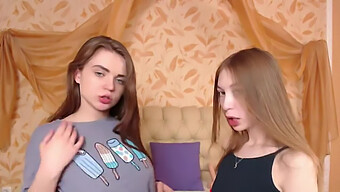 Lesbičky Se Líbají Krásně