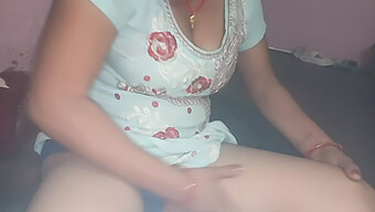 Desi Bhabhi Nyal És Keményen Baszik Hd Videóban