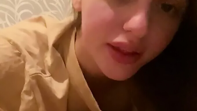 Adolescenta (18+) Înghite Sperma După Deepthroat Și Sex Oral