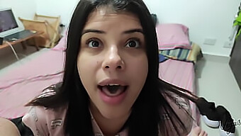 Venezolanische Babysitterin Genießt Einen Mund Voll Sperma In Diesem Amateur-Video