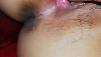 Coño Apretado: Mi Primer Video Porno Casero